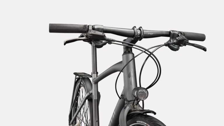 Specialized Sirrus 3.0 EQ - cycleXperience.nl