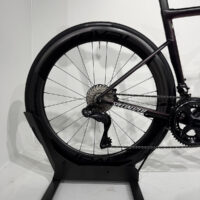 cycleXperience - 74926-11xx - Specialized Tarmac SL8 Pro Shimano Ultegra Di2 - Satin Carbon 100% Cqv Reflex Super Red Pearl Frost - 13