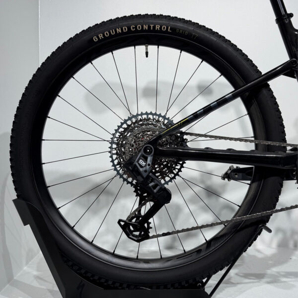 cycleXperience - 94823-3003 - Specialized- epic evo expert - ZWART - 14 cycleXperience - 94823-3003 - Specialized- epic evo expert - ZWART - 14