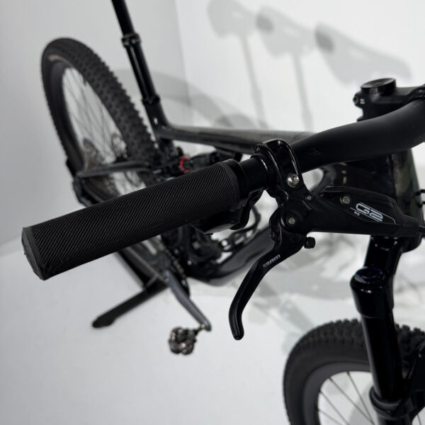 cycleXperience - 94823-3003 - Specialized- epic evo expert - ZWART - 6 cycleXperience - 94823-3003 - Specialized- epic evo expert - ZWART - 6