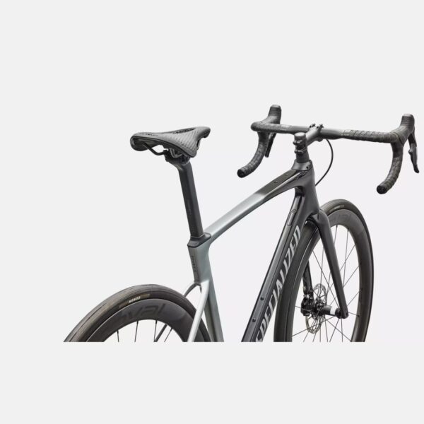cycleXperience - Specialized - 94426-10XX - Roubaix SL8 Pro - Gloss Carbon Shadow Silver - 3 cycleXperience - Specialized - 94426-10XX - Roubaix SL8 Pro - Gloss Carbon Shadow Silver - 3
